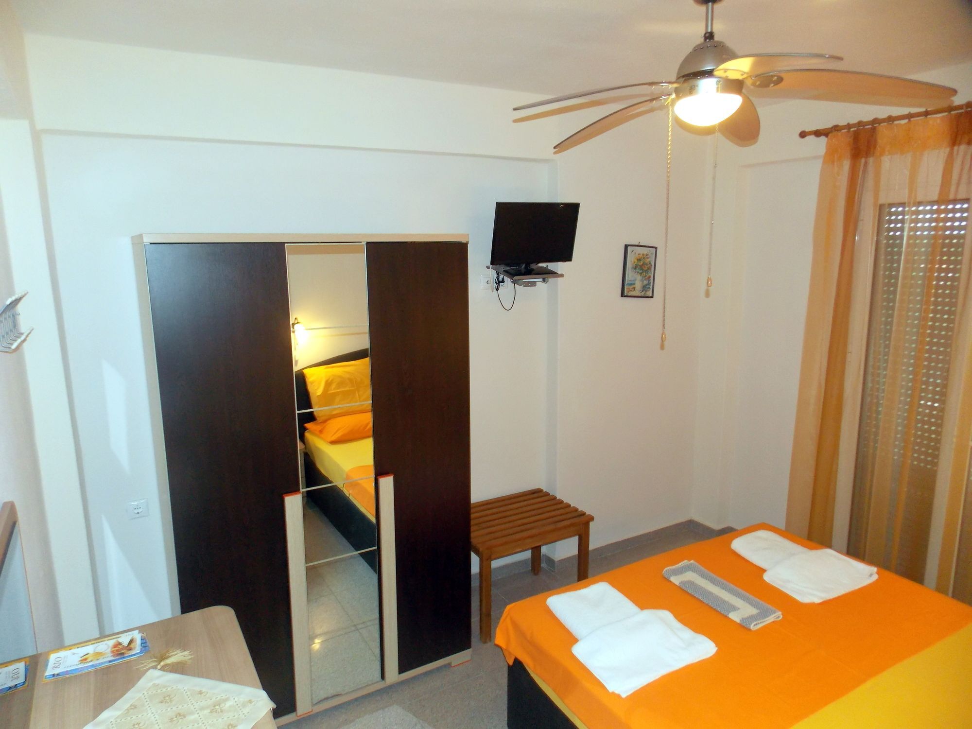 Nikos Apartments Ситонья Экстерьер фото